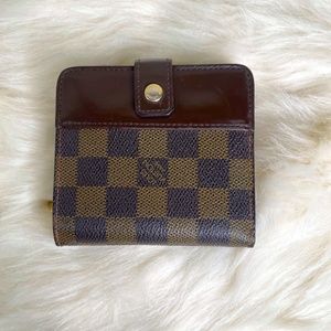 Authentic LV Damier Ebene Wallet GUC As-Is
